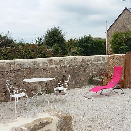 La Boulangerie De Gitesocotentin, Charmant Cocon Pour Deconnecter Montfarville Exterior photo